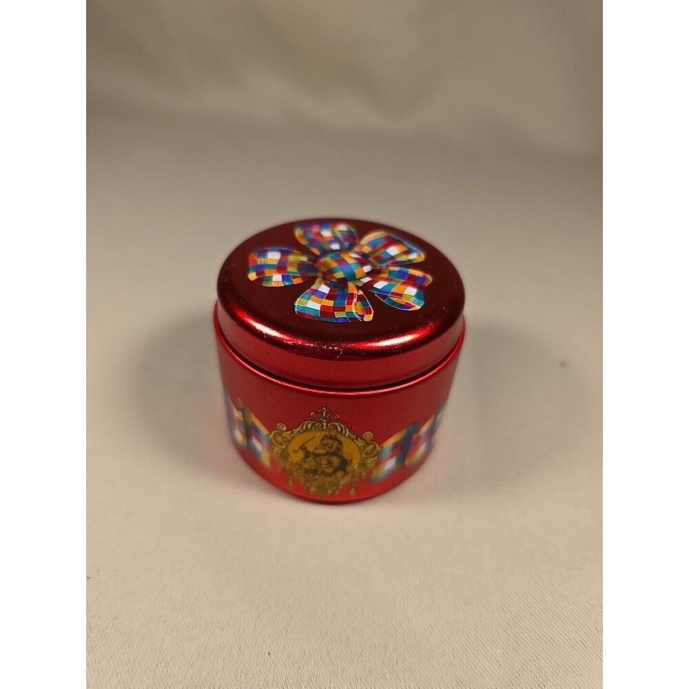 AVON Holiday Garland Candle In A Tin Luscious  -  Holiday Cake - Fragrance NEW